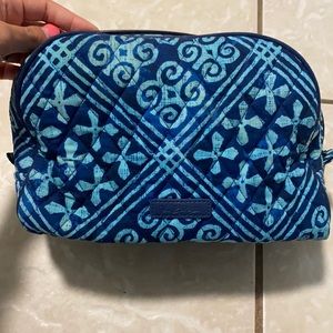 Vera Bradley large makeup bag